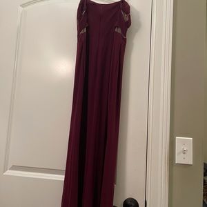 Perfect purple gown for prom or weddings!